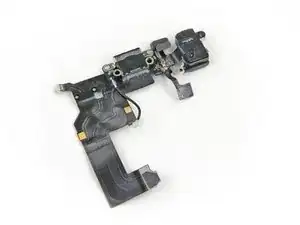 Коннектор Lightning и разъём наушников