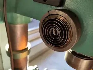 How to adjust the Kinzo 8E116 quill spring