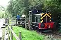 Ruston & Hornsby 4wd Diesel Mechanical 88 shunter "Crabtree" at the temporary wooden platform at Nantmawr.