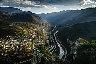 II-16 at Gara Lakatnik