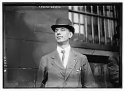 Lessig looking right circa 1913