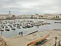 The admiralty of Algiers, the harbor and the various borjs that make it up. In the background, the octagonal building of the Peñon rock (dating from the 16th century) topped by the lighthouse tower.