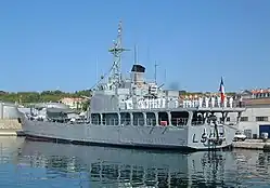 Francis Garnier in port