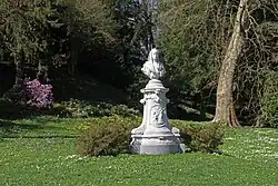 Lichtentaler Allee in Baden-Baden, work by Joseph Kopf (bust) and Friedrich von Thiersch (granite base), 1892.