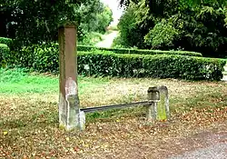 Ruins of a double-decker First Empire bench