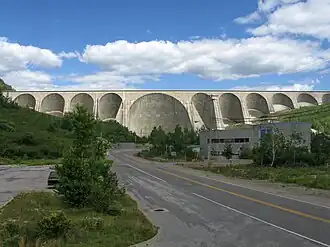 Buttresses on the 700ft tall Daniel-Johnson Dam, Quebec