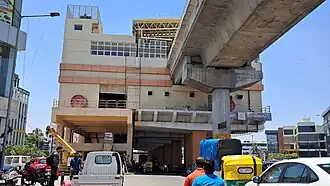 Installation of station nameboard as of April 2024