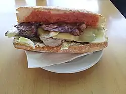 Bocadillo Chivito but using tomato sauce