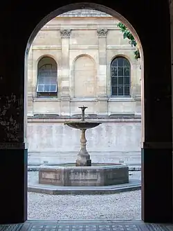 Cour du Mûrier, detail 4