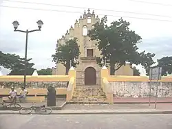 Church on main square of Cuzamá, 2013.
