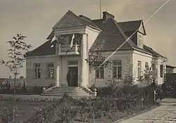 Community center, after 1929