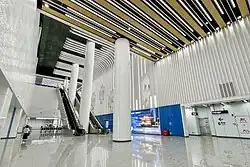 Line 10/12 concourse attrium