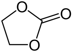 Skeletal formula of ethylene carbonate