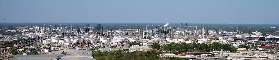 Image 40Baton Rouge Refinery (the sixth-largest in the United States) (from Oil refinery)