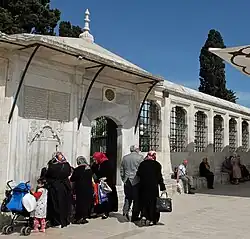 Entrance to the Fatih Mosque's cemetery, with the Fountain of Nisançı Ahmed Pasha (1741–42) on the far left