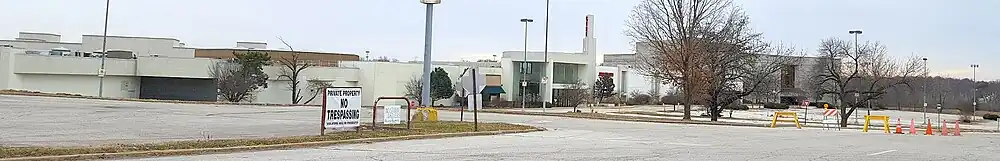 Jamestown Mall, 2016