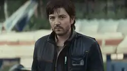 Cassian makes his way to his ship in the Yavin base