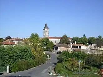 A general view of La Chapelle-des-Pots