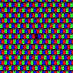 LCD (Triangular pixel geometry)