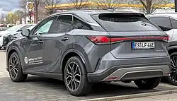 RX 450h+ (rear view)