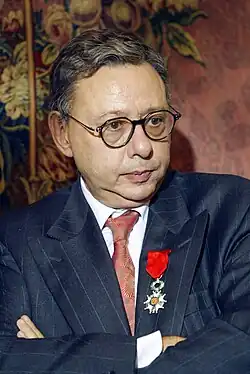 Michel Schifres receives the medal of Knight of Legion of Honour in Paris, on 30 September 2004. Photo by Lucas Schifres