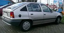 Opel Kadett 5-door (1989–1991)