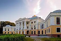 Grocholski Palace in Voronovytsia
