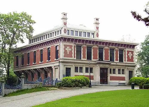 Former Solvay School of Commerce, now the Lycée Émile Jacqmain (annex)
