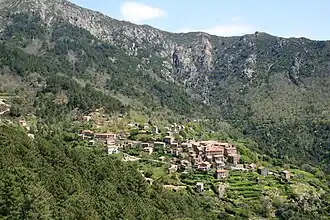 The village of Rosazia, situated in a cirque
