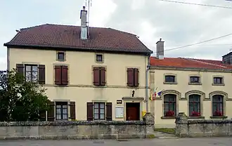 The town hall in Saint-Julien