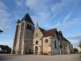 The church in Saint-Parres-aux-Tertres