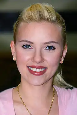 Head-and-shoulders colour photograph of Scarlett Johansson in 2010