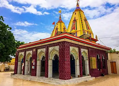 Prabhunath Hindu Temple in Mithi is dedicated to deities Shiva and Parvati)