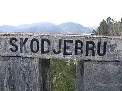 Skodjebru name plate