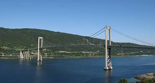 Tjeldsund bridge over the Tjeldsundet