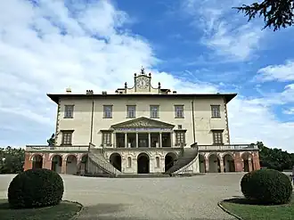 Large Renaissance-style noble villa