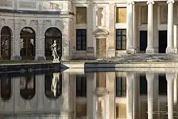 Водоём «скрытого фасада»