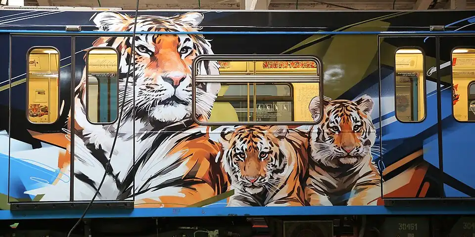 Оформление борта вагона