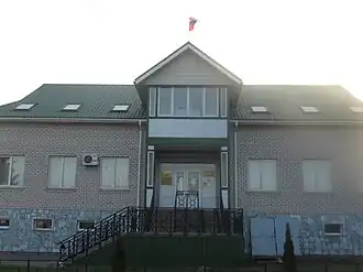 Здание бывшей администрации Корохоткинского сельского поселения в Магалинщине