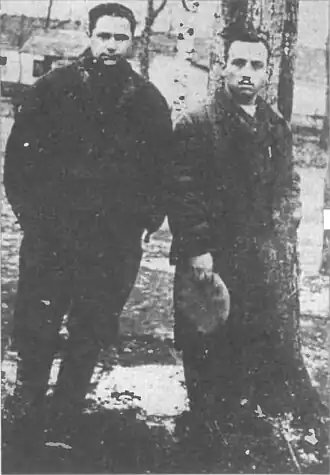 А. М. Лифиц (справа) в воркутинском лагере