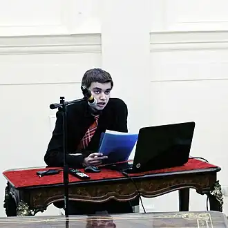 В Белом зале РАХ