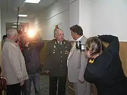 Герой Советского Союза Ю. В. Бабанский во время посещения Тверского военного госпиталя 18.09.2006 года.