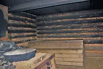 Баня по-чёрному на территории музея