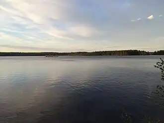 Вид с юго-западного берега