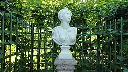 Бюст работы Б. Модоло. Ок. 1716—1717.  Летний сад, Санкт-Петербург.