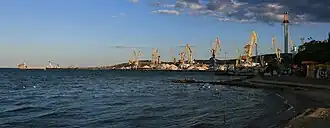 Вид на Феодосийский порт