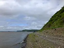 Правый берег Амура у села Верхняя Эконь.