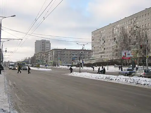 Вид на запад(справа дом № 5)