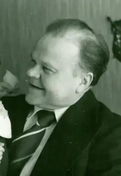 Викторов Алексей Васильевич в домашней обстановке