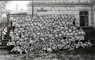 Генерал А. Ф. Забелин и Великий князь Константин Константинович с воспитанниками Вольского кадетского корпуса, 17 мая 1914 года.